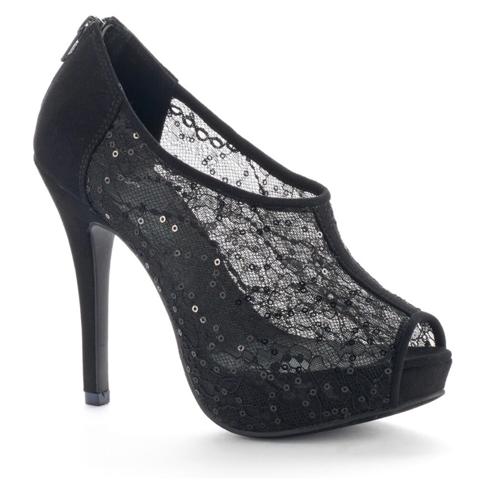 APT.9 black lace sequined booties size 7.5